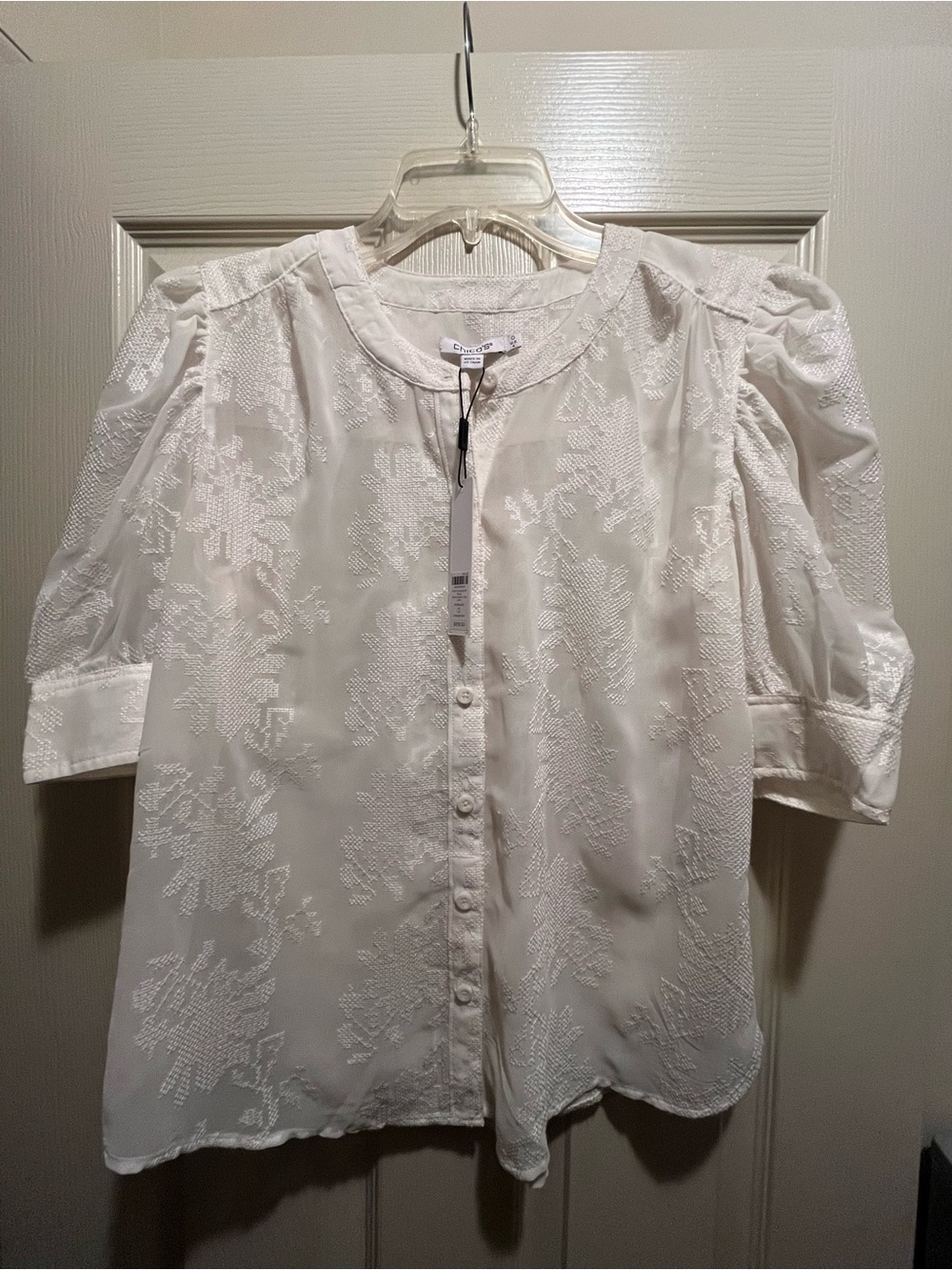 Chico's Women's 0 Ecru Solid Woven Polyester Round Neck 3/4 Puff Button Blouse
